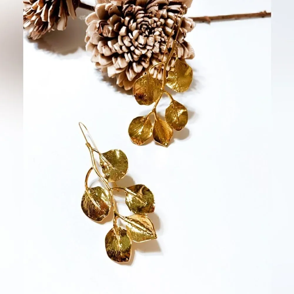 Gold leaf dangle earrings M34 - Picture 2 of 6